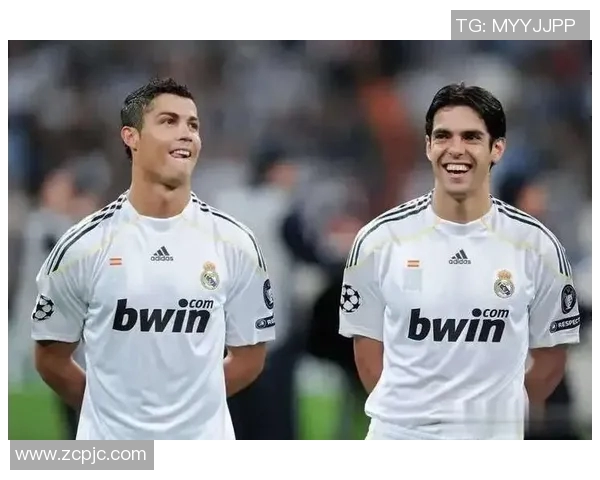 足球明星配对全景图鉴揭秘各大球星的默契搭档与精彩瞬间